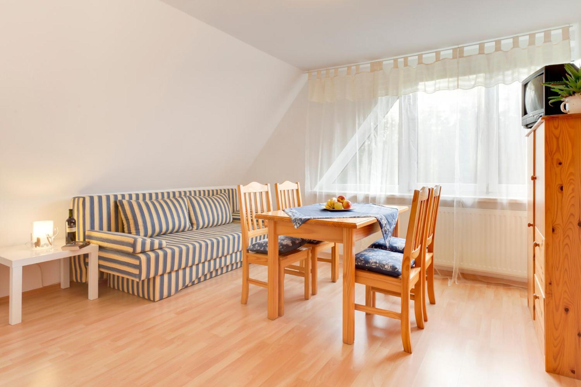 Pension Vorm Darss Hirschburg Екстер'єр фото